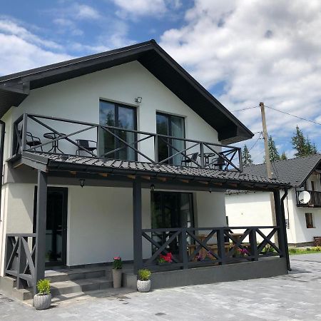 Gasthaus U Anastasii I Sofii Bilya Richki Mykulytschyn Exterior foto